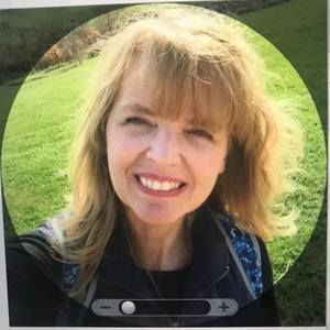 Meet your Posher, Virginia